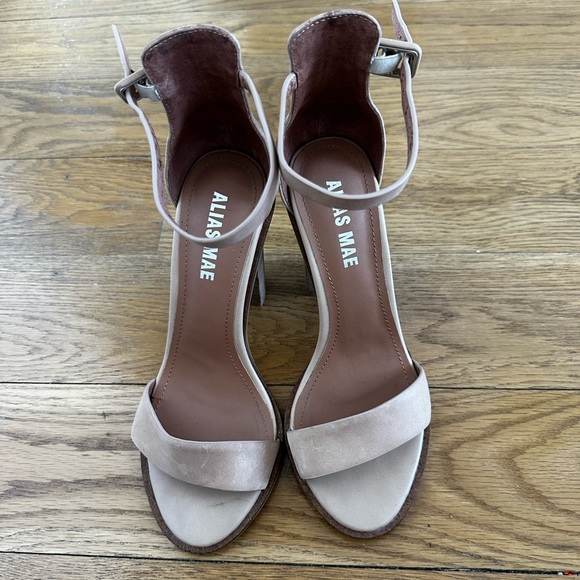 Alias Mae Nude Heels - Picture 2 of 5